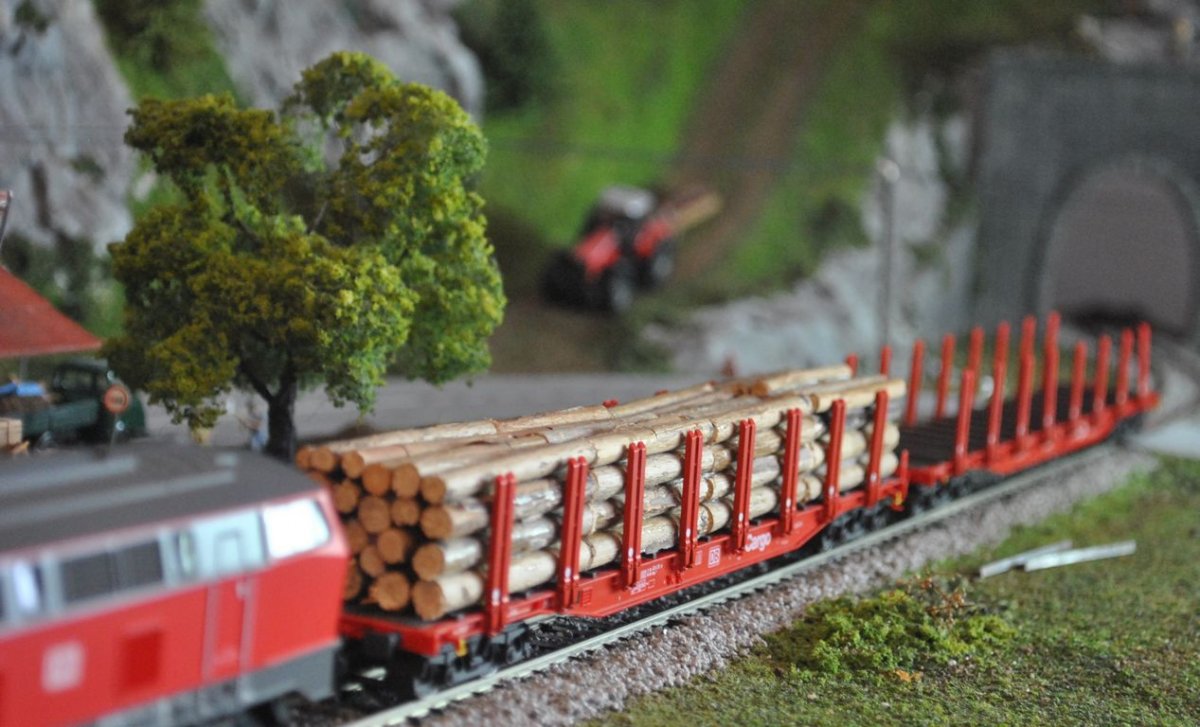 Trix 23853 DB Cargo 5.jpg