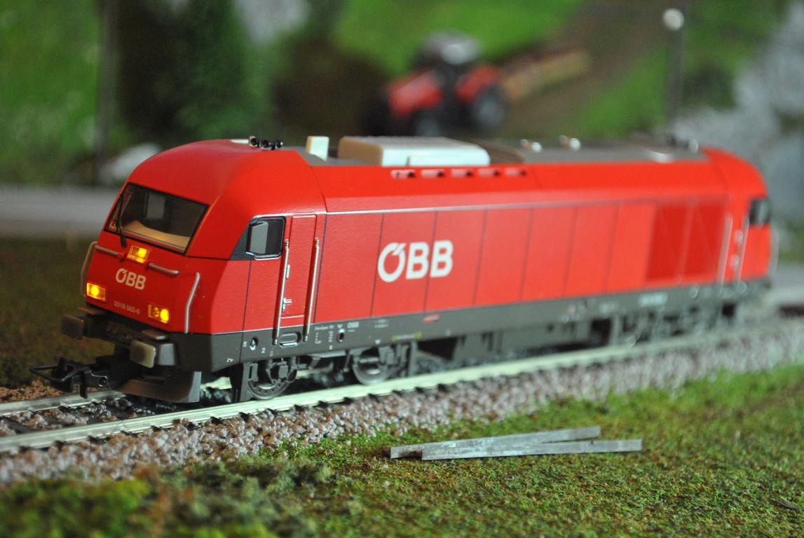 Trix 22081 Reihe 2016 OBB 3.jpg