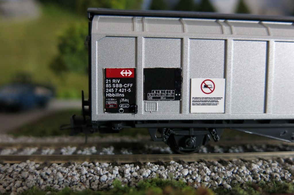 Roco 66444 Hbbillns SBB  2.jpg