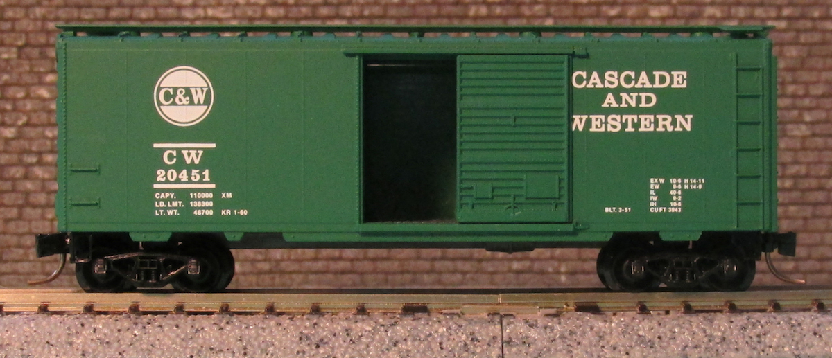 Micro-Trains Line Cascade & Western Green.JPG