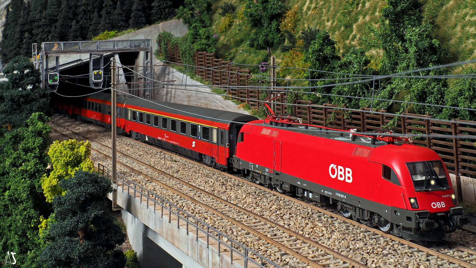 ÖBB 1116 021 & ÖEC 669.jpg