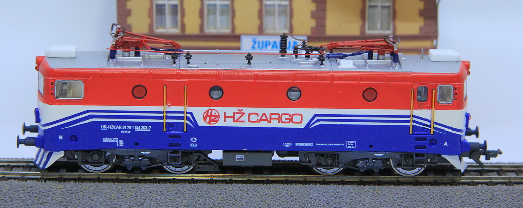 zzz modeli 181204 ds_0330_resize.JPG
