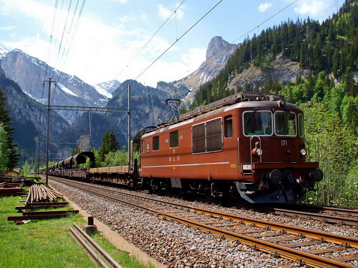 22.05.09.Kandersteg-Frutigen-Spitz_161_resize_resize_resize.JPG