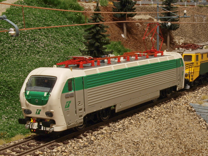 FS E 402 B 172.JPG