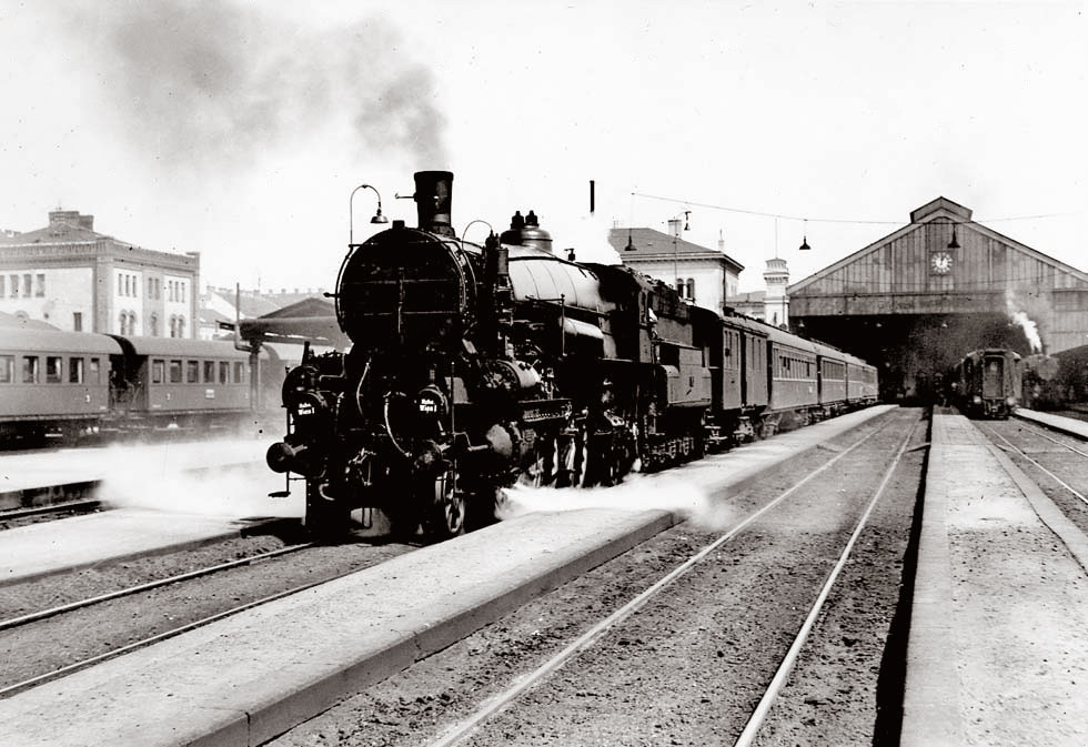 Arlberg-Orient-Express-Wien-Westbahnhof-1931.jpg